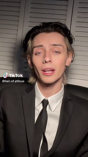 Professional Grooming Tips for Office Settings