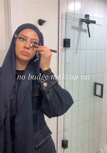 No Budge Makeup Tutorial: Flawless Look That Lasts