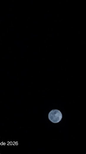 Lua 92.86% Minguante filmada 31/05/2026 as 20h07 807 PM Macro