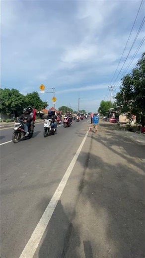 Chasing Copper on the Border of Java #walkingvlog #pantura #sweepercoint #shorts