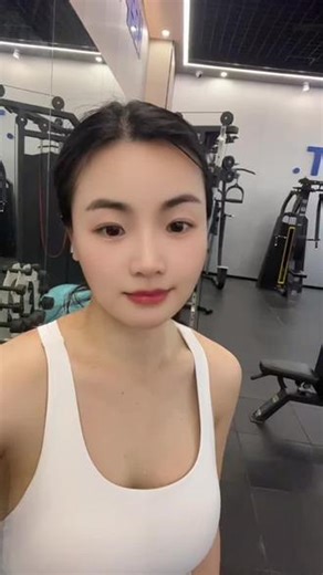 很喜欢《无耻之徒》中的一段台词：“我的毛病太多了，你对此却无能为力，你无法改变，无法修好我，因为我并没有坏掉，我不需要被修好，我就是我 #健身 #我很喜欢现在的自己 #无耻之徒shameless