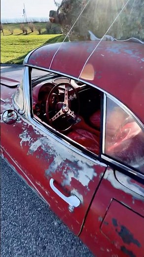 It’s that time of year🎄#christmas #corvette #chevy #corvette #hagerty #bringatrailer #vintage #car