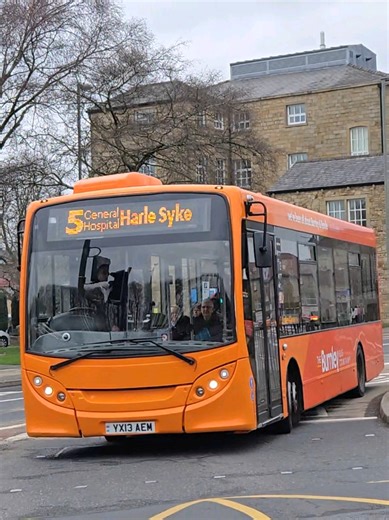 G'day all, here is: The Burnley Bus Company's Burnley Based; 765 YX13 AEM -> 5 Harle Syke Model: Alexander Dennis Enviro 200 Livery: Burnley Bus Company Special Features: None Previous Reg: None Previous Depot: Trent Bridge (NCT) Previous Operator: Nottingham City Transport (370) Route VIA: Rose Grove Rail Station, Accrington Road, Burnley Barracks Rail Station, Burnley Interchange, Duke Bar, Browhead, Burnley General Hospital, Lane Head. #MrBlueBus #viral #fyp #bus #England