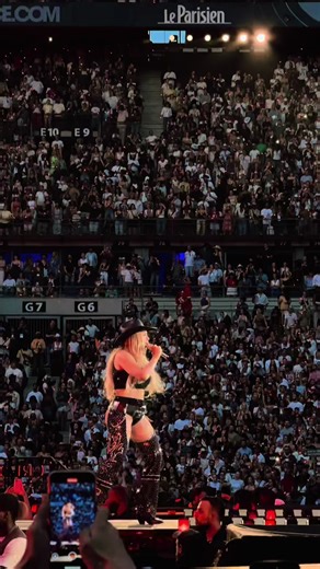 Beyonce performing Jolene in Paris N3, Stade de France (22.06.2025) #fyp #fy #pourtoi #beyonce #jayz #cowboycarter #cowboycartertour #stadedefrance #paris #cowboycartertourparis #jolene