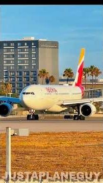 Golden Hour IBERIA AIRBUS A330-200 Departure from Los Angeles to Madrid