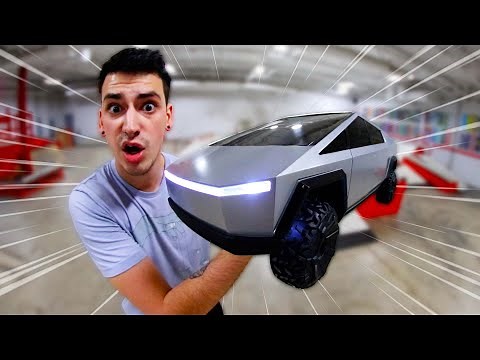 This RC Cybertruck Is INSANE!