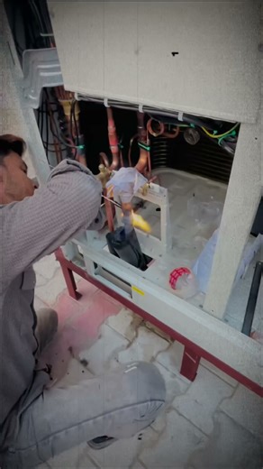 AC not cooling? Watch this quick fix! Expert AC technician tips you should know. #RaoKhairulOfficia