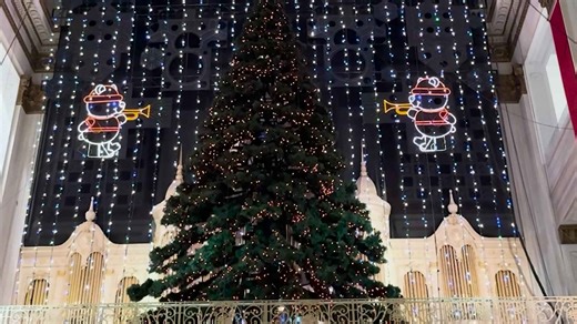 Center City sparkles as Wanamaker Light Show returns for 2025 holiday season