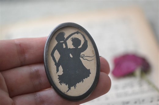 Antique Brooch, Oval Brooch, Romantic Jewellery, Black and White Pin, Vintage Artistic Brooch, Dancing Couple Brooch Pin - Etsy