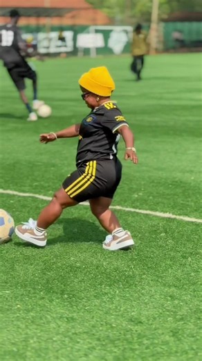 TikTok FC vs Team Ray G 1st Training Match Highlights