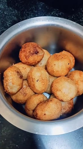 Jaggery Soji Kakera Recipe | Traditional Indian Sweet | Easy & Healthy Dessert with Gud and Rava