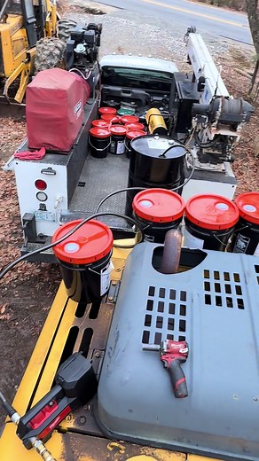 Contaminated Hydraulic Oil Change Service Explained