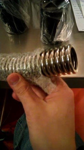 Flexible metal lower radiator hose vid 2