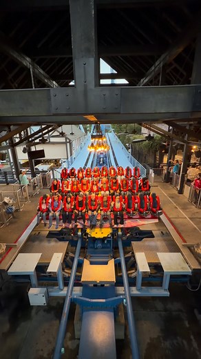 The Last Day of the Season for the MYTHICAL GRIFFON! 🦅 | Griffon - Busch Gardens Williamsburg #rollercoaster #buschgardens #buschgardenswilliamsburg #Virginia | CoasterAddict