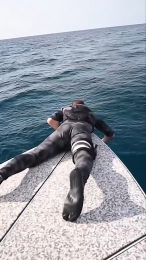 Hold on to your hats #boating | Jiggin' With Jordan