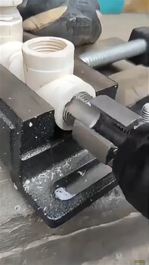 Introducing the Integrated Internal & External Pipe Threading Tool for flawless internal and external threading on plastic pipes, every single time. | Reposaltrust