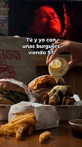 Mejor plan no hay 🍔🍿📽️🧇🍟🥤 Pide al 833 283 9395 📍Av. Rosalío Bustamante #603 Col. Loma del gallo #Tampico #burgers #CiudadMadero | Kevin's Burguer's