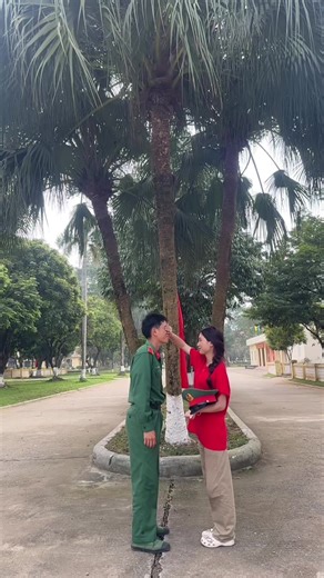 @Lo Van Cuong may mà không nhầm chiều cao em khác :)) #lucquan1