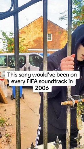 10K views · 347 reactions | Song: prawn soup by the skinner brothers . . #indierock #2000smusic #arcticmonkeys #libertines #kasabian #blocparty #ukindie #indieanthem #indieclub #myspaceera #skinsuk #nme #fifasoundtrack #guitarband #altmusicculture #vinylvibes #realmusic #undergroundbands #indiearchive #outsiderartist | The Skinner Brothers | Facebook