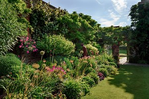 Chilworth Manor: An English Jewel - National Garden Scheme