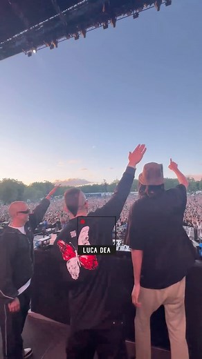 L U C A D E A | 🦋 surprise b3b now in London!!! 😍😍😍 Michael Bibi b2b Pawsa b2b Dennis Cruz #michaelbibi #golfos #pawsa #denniscruz #lucadea #onelifelondon... | Instagram