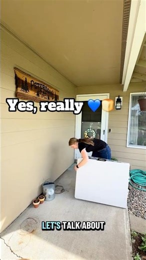 Did someone say free bread?? 💙🍞 #sourdough #cottagebakery
