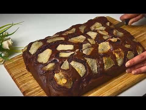 Simple chocolate pear cake recipe, ready in 3 minutes and very delicious