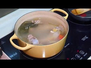 How to make pork broth or chicken stock
