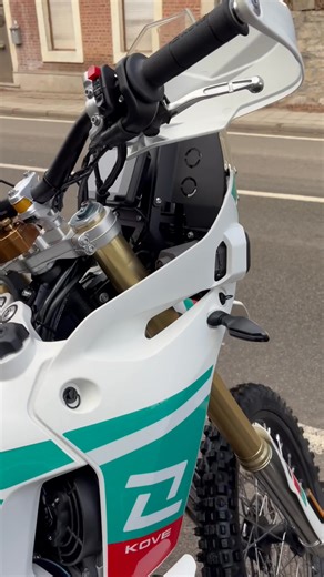 KOVE MOTO Benelux. Tour de navigation 450 rallye GPS , tablette | Custom tech 'art garage