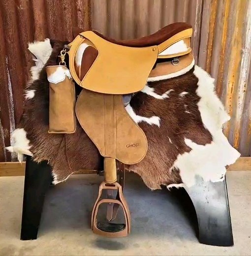 1.1K views · 12 reactions | A different kinda fender saddle ☝️ ☝️ self adjusting to your horse ☝️ uber light weight ☝️ fits multiple horses ☝️ endless colour combo's ☝️ modular: swap out seat and fenders and make it English ☝️ aids muscle development ☝️ available as treeless or flex tree #ghostsaddles #ghostsaddlesaustralia ghostsaddles.com.au | Holistic Equine Saddlery & Tack | Facebook