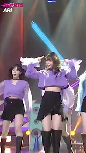 [Simply K-Pop Con-Tour] 💥#TSUKI's RIING x RING Dance Break💥 . #Billlie #빌리 #SimplyKpopContour | Simply K-Pop