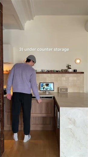 5 space saving kitchen hacks to keep your cooking space organized and functional! #smallspaceliving