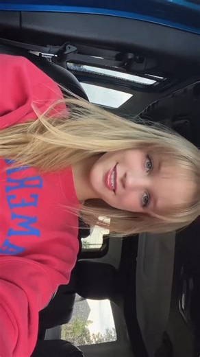 5.5K views · 291 reactions | #model #fashion #modeling #fashionmodel #beauty #style #foryou #viralvideo #trending #viralreels #reels2023 #reelsfb #reelsviral | Natalie Grace | Facebook