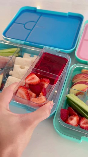 Can you pack jelly in the lunchbox? Yep, you sure can! This is an occasional treat that my kids love! It’s an easy way to add some fun! And the best part, our lunchboxes include a removable section which is perfect for pre-setting jelly in the fridge and then adding to the main tray later on!! Plus they’re dishwasher safe, so it’s an easy clean up too. Would your kids love this as much as mine do? Featured lunchboxes: Teal Rainbow and Light Blue Car Bento Lunchboxes. Both available to shop onlin
