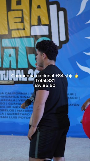El hada de las pesas: Powerlifting femenino