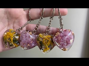 Easy UV Resin Keychains With Dried Flowers!