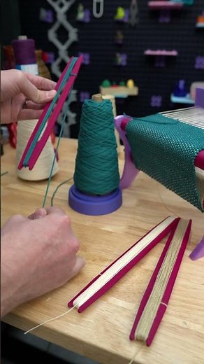 I 3D Printed a Weaving Loom 🧶