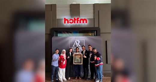 Hot FM cipta rekod Asia siaran langsung dasar laut | Berita Harian