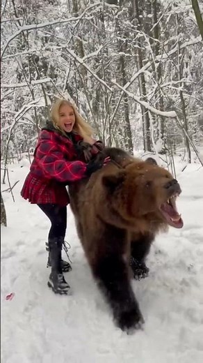 Bentley Girl (Her real name is Alla Bruletova) takes the Bear. wow~~~