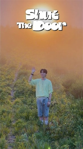 So I shut the door 🚪 뛰어들어 내 침대 속으로 🛏️ l Young K "Shut The Door" M/V Behind