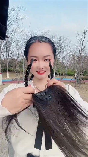 "Grey Hair? Try This Realistic Wig 💇‍♀️✨| Hairwig Hacks| #keswigs #hairstyle #ytshorts #hairtutorial