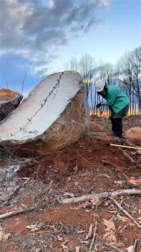 A new difficulty level! Technically challenging. #engineering #rockquarry #stonesplitting #stonemasonry #mining #quarry #diabase #minecraft | Engineer.everything