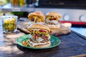 Sizzling Barbecue Cheeseburgers | Red Meat Recipes | Weber BBQ
