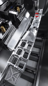 Machining Monday🚀 Wie viele solcher 👆 Aerospace-Teile, die auf einer HERMLE gefertigt wurden, wohl schon im All waren?👨‍🚀🚀 #hermle #besserfräsen #aerospace #fräsen #fräsmaschine #cnc #5axis #5axiscnc | Maschinenfabrik Berthold HERMLE AG