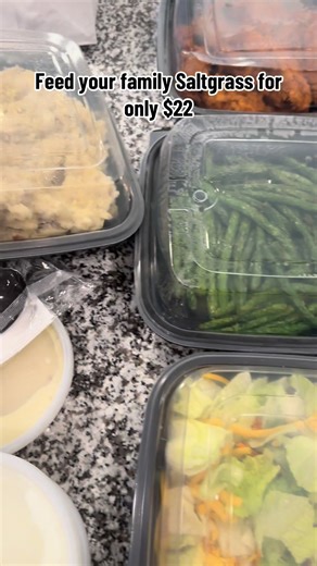 Comida Familial en Saltgrass Steakhouse por Solo $22