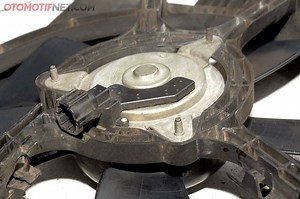 Hati-Hati Ganti Motor Fan Denso Palsu, Bisa Terbakar, Ini Ciri-Ciri Yang Asli! - Otomotifnet.com