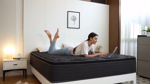 King Mattress,Nisien 12 Inch Hybrid Mattress in a Box, Gel Foam Mattress, Individually Wrapped Pocket Coils Innerspring Mattress, Support & Pressure Relief, Medium Firm Feel, 76"*80"*12" - Walmart.com