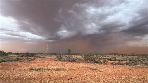 Tropical cyclone likely to form off WA over the weekend, coastal crossing unlikely