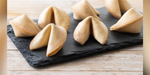 Lottery player uses fortune cookie numbers to win big prize