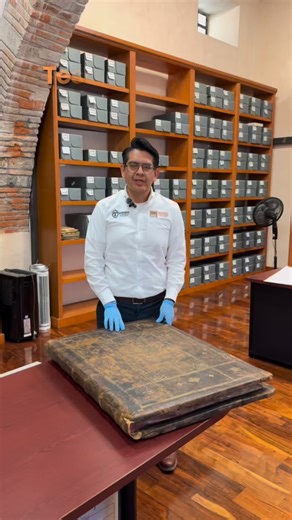 7.4K reactions · 702 shares | Acompáñanos a descubrir los archivos históricos de los franciscanos en la #BibliotecaFranciscana. ¡Una mirada al pasado! ✨ #biblioUDLAP #libros #archivos #historia | Bibliotecas UDLAP | Facebook